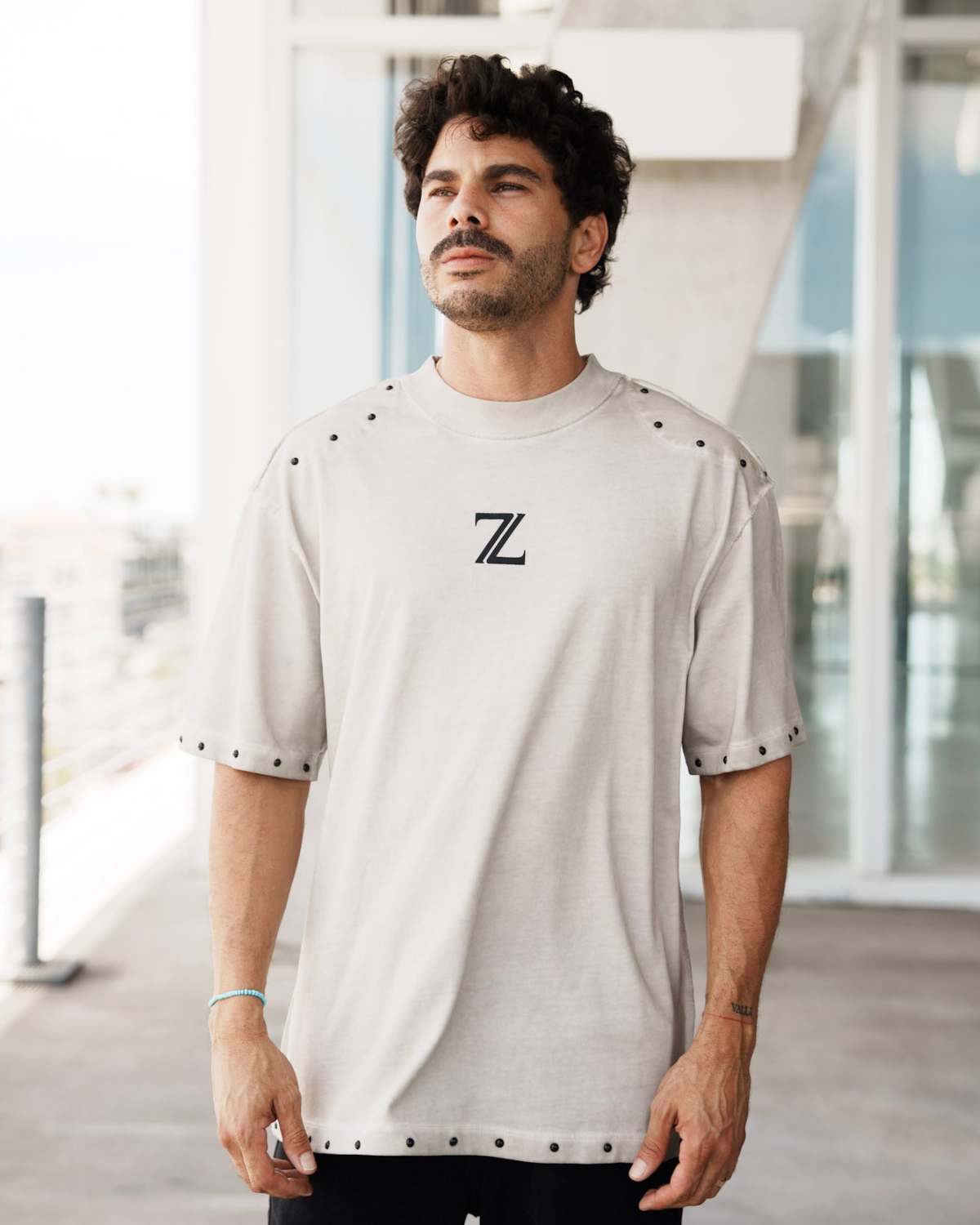 THE GOTHIC STYLE IN CLASSIC