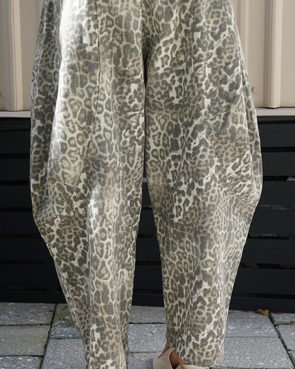 ZEVEN INCHEETAH JEANS
