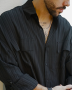 ZEVEN NOIR PLEATED SHIRT