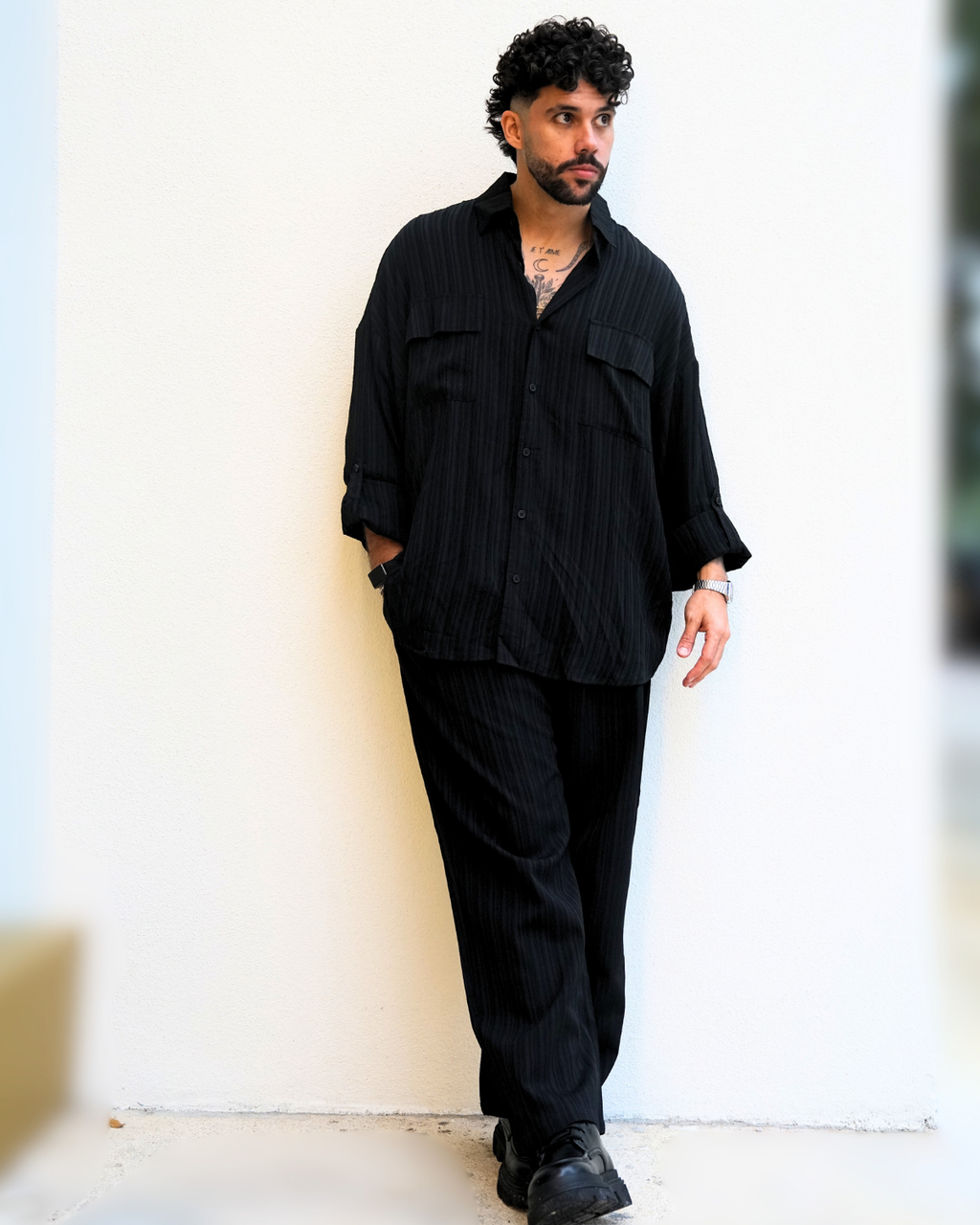 ZEVEN NOIR PLEATED SHIRT