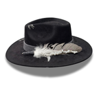 ZEVEN THE LONG FEATHER