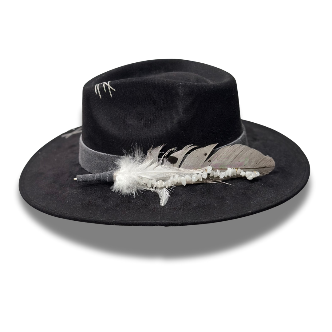 ZEVEN THE LONG FEATHER