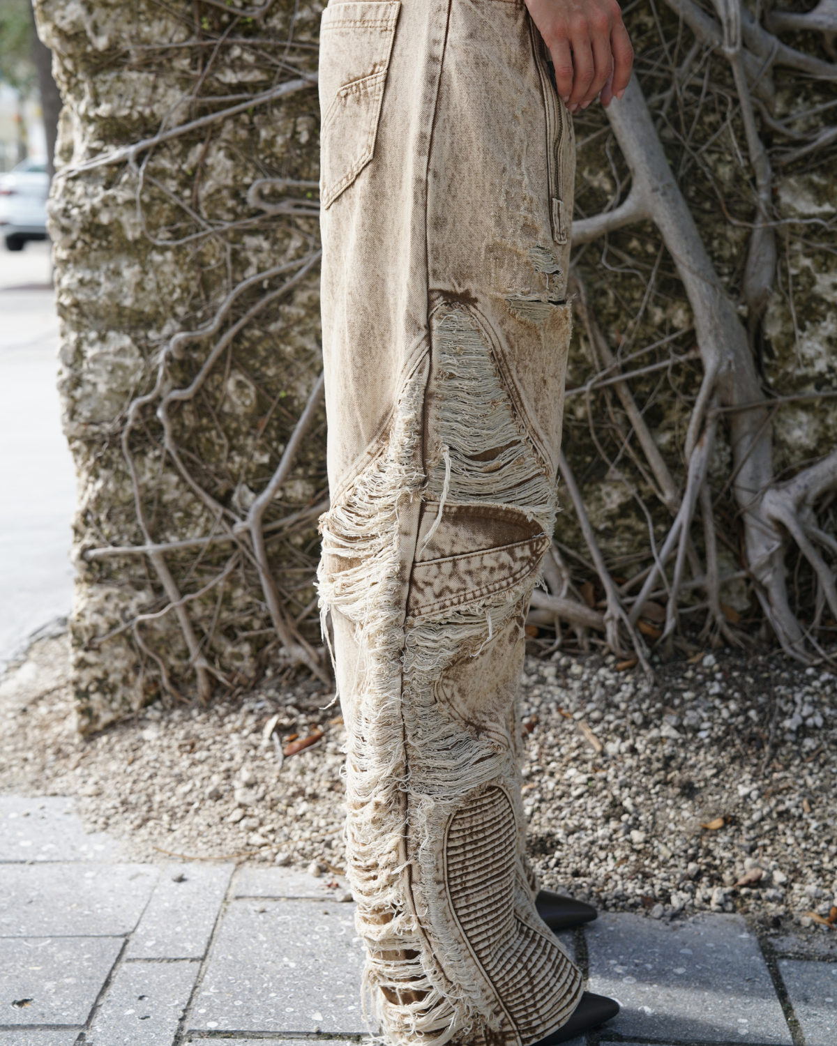 ZEVEN RIPPED CAKE JEANS