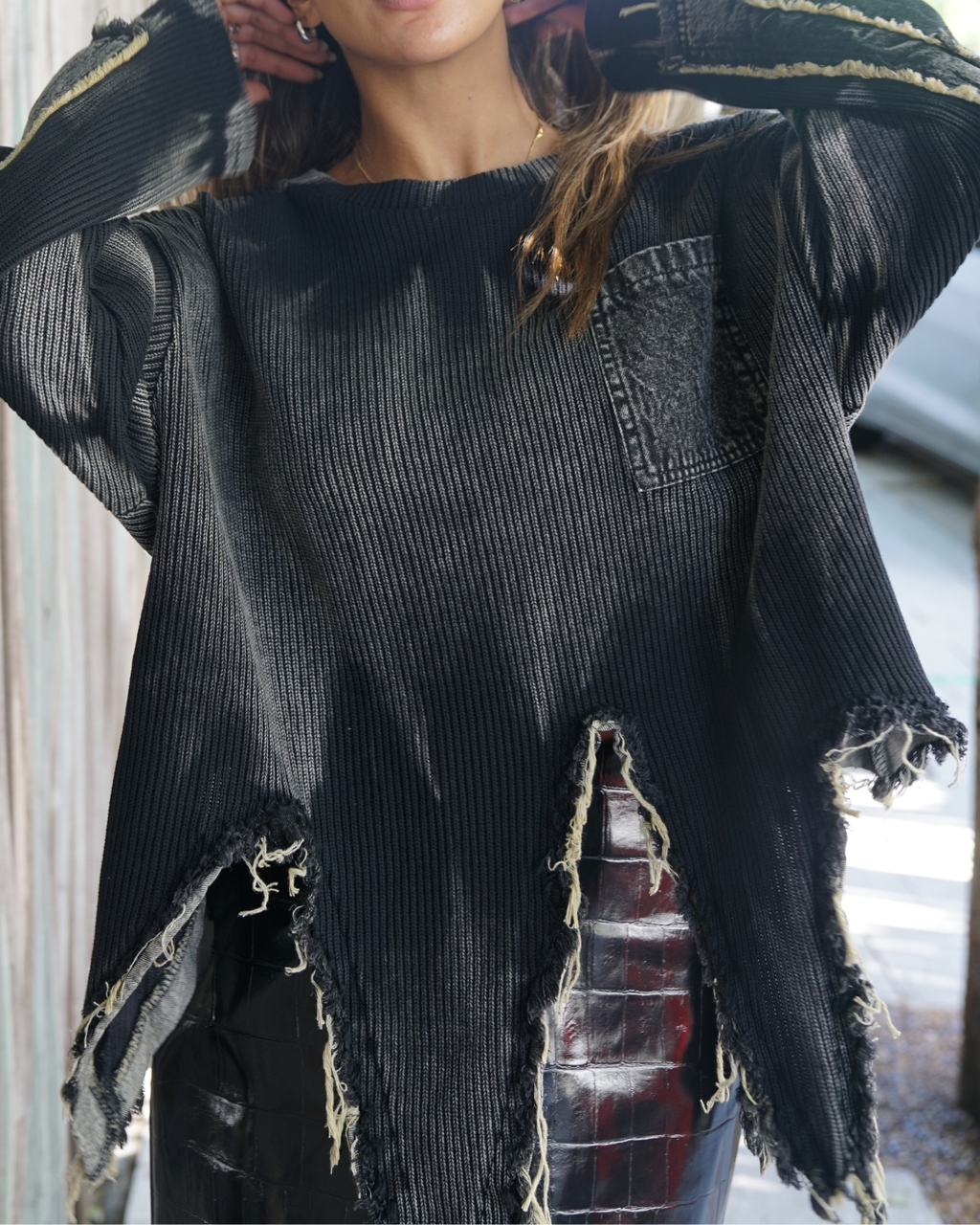 ZEVEN DESCONSTRUCTIVE SWEATER