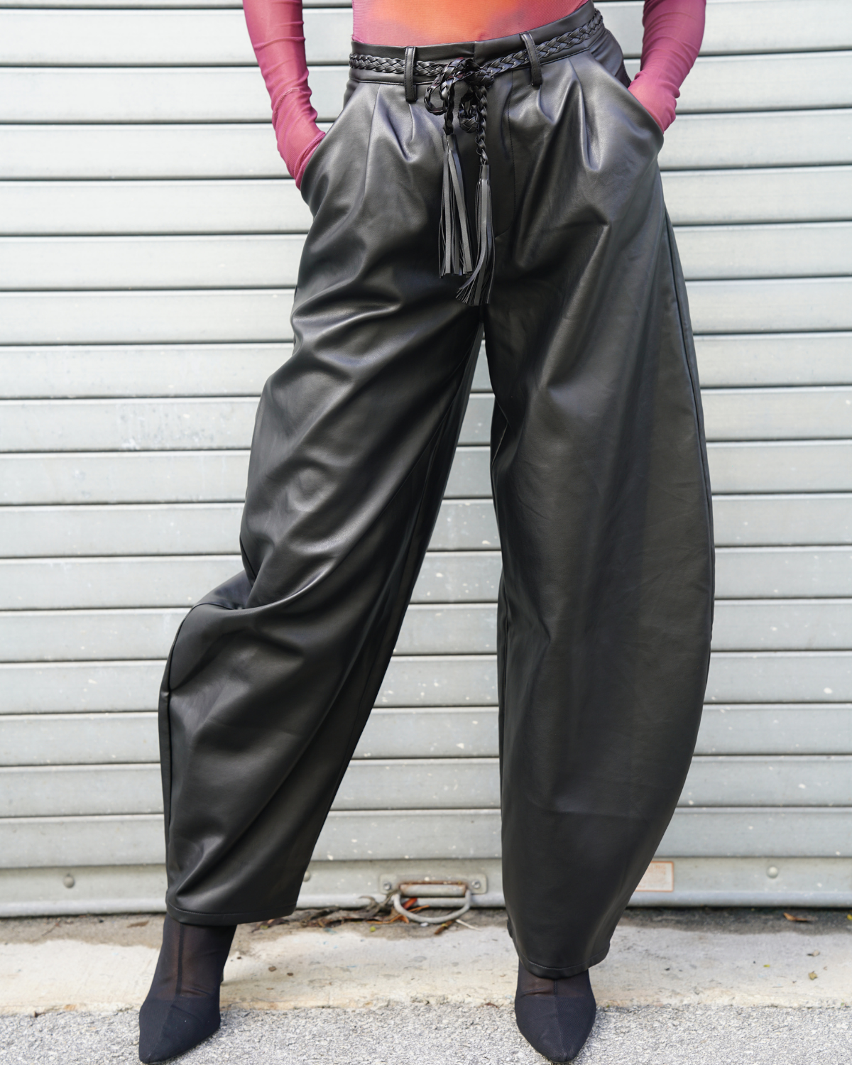 ZEVEN LEATHER BLACK PANTS SKULL