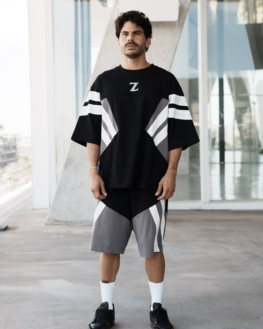 UNDER SOUL STYLE  T-SHIRT