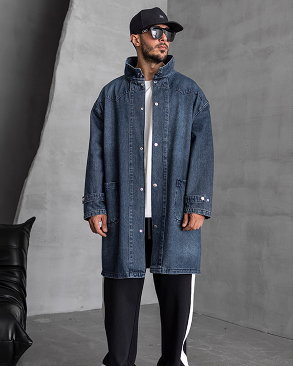 THE POWERFULL DENIM JACKET